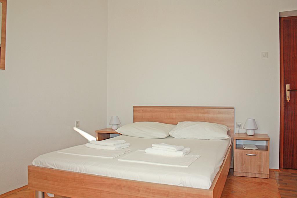 Bougainvillea Apartments Makarska Exterior foto